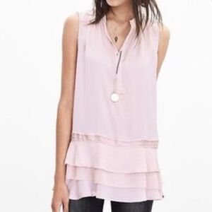 Banana REPUBLIC Satin Ruffle Hem Top Pink Sz M NWT